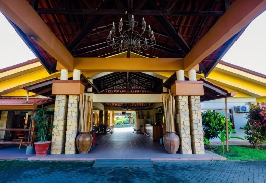 Amapola Resort Hotel Overview