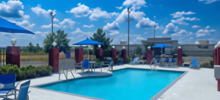 Holiday Inn Express 麦库姆(Holiday Inn Express Mccomb)图片