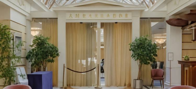 圣彼得堡大使酒店(Ambassador Hotel)图片
