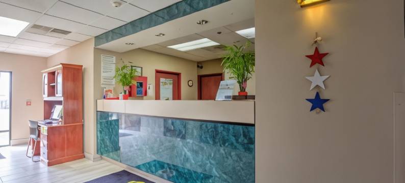 滑铁卢速8酒店(Super 8 by Wyndham Waterloo)图片