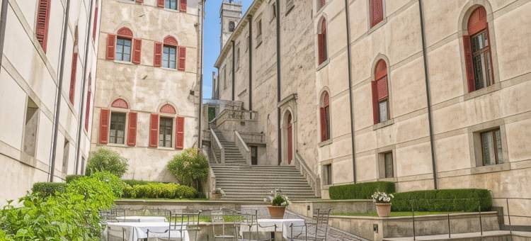 卡斯特布蓝多酒店(CastelBrando)图片