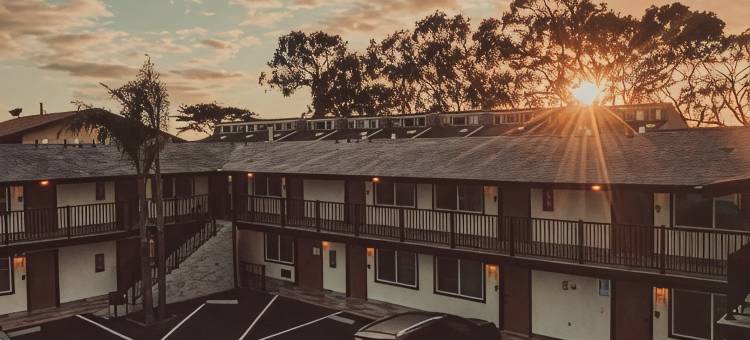 海崖顶部酒店及套房 - 码头/餐厅区(Blufftop Inn & Suites - Wharf/Restaurant District)图片