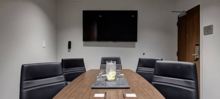 Courtyard Iowa City University Heights图片