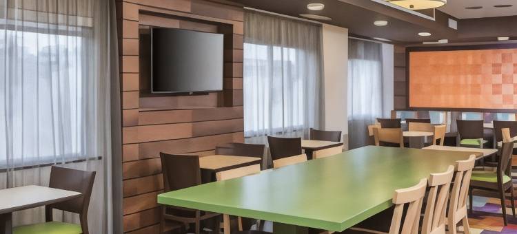 泰勒万枫酒店及套房(Fairfield Inn & Suites Tyler)图片