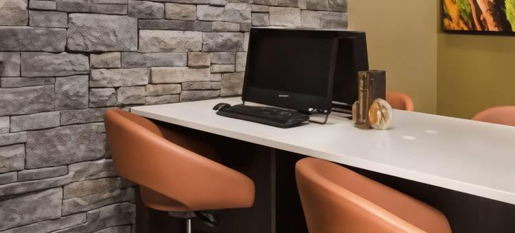 劳伦斯希尔顿逸林酒店(DoubleTree by Hilton Lawrence)图片