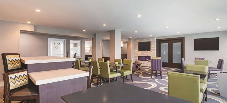 奥斯汀圆石城拉昆塔温德姆套房酒店(La Quinta Inn & Suites by Wyndham Austin Round Rock)图片