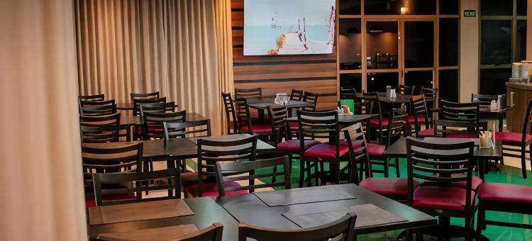 优必蓝的金色公园酒店(Hotel Golden Park Uberlandia by Nacional Inn)图片
