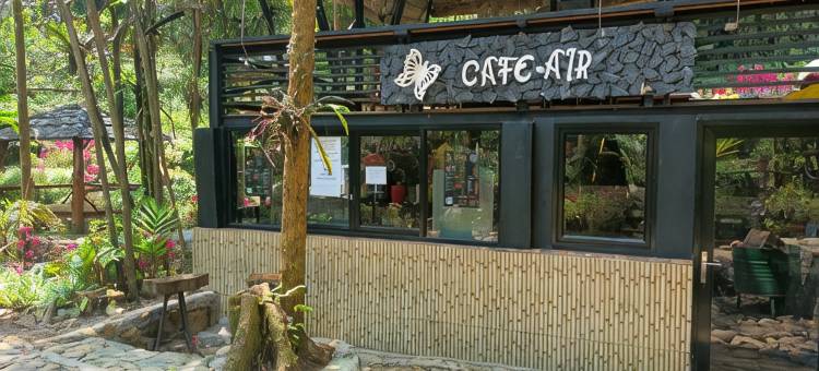 Villa Dan Cafe Air Luwihajahill图片