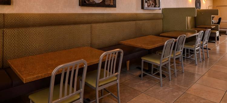 凤凰城贝蒙特/坦佩大学酒店及套房by Wyndham(Baymont Inn & Suites by Wyndham Tempe University/Phoenix)图片