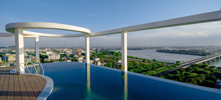 前岘港豪华酒店(RHM Luxury Hotel And Suite)图片