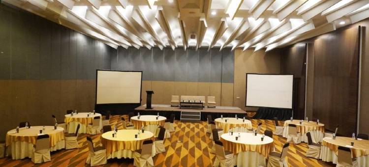 棉兰S山蒂卡首映酒店及会议(Santika Premiere Dyandra Hotel & Convention - Medan)图片