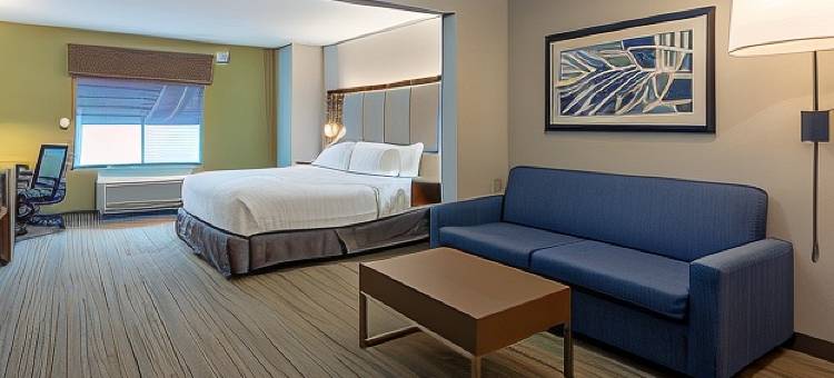 米尔瓦基西北公园广场智选假日套房酒店(Holiday Inn Express & Suites Milwaukee NW – Park Place)图片
