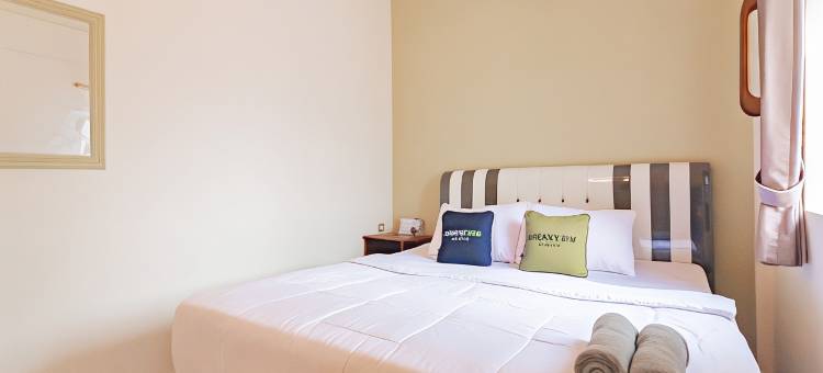 普瓦卡塔-康根别墅酒店-红门酒店集团(Urbanview Hotel Kangen Bungalow Purwakarta by RedDoorz)图片