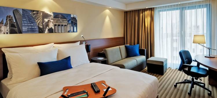 伦敦鲁顿机场希尔顿欢朋酒店(Hampton by Hilton London Luton Airport)图片