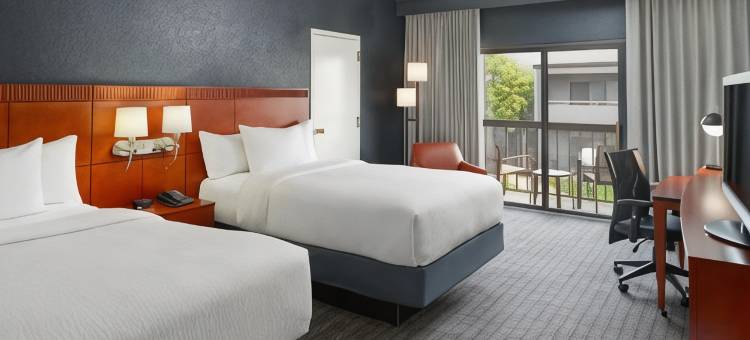 布伦特伍德纳什维尔万怡酒店(Courtyard Nashville Brentwood)图片