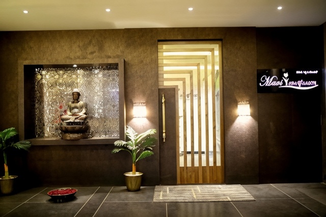 Rg Royal Hotel Hotel Overview