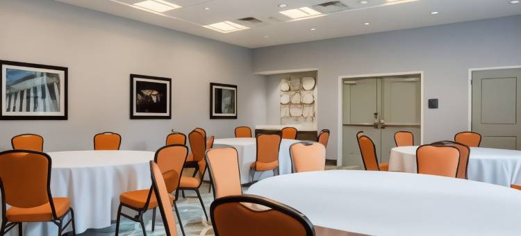 弗吉尼亚莱斯顿希尔顿Homewood Suites酒店(Homewood Suites by Hilton Reston)图片