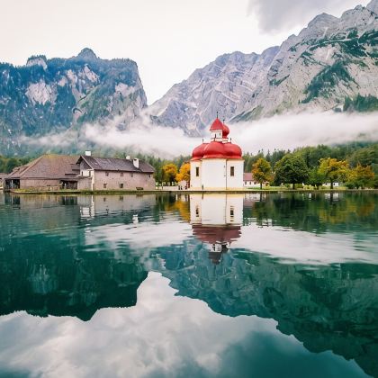 德国柏林+慕尼黑+捷克+奥地利10日9晚私家团