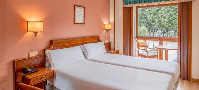 希洪中心贝戈尼亚住宿加早餐酒店(B&B HOTEL Gijón Centro Begoña)图片