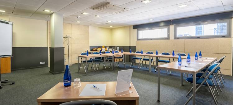 宜必思马德里阿尔科文达斯酒店(Ibis Madrid Alcobendas)图片