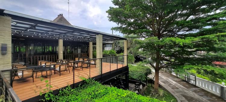 前一度假酒店(Front One Resort Yogyakarta)图片