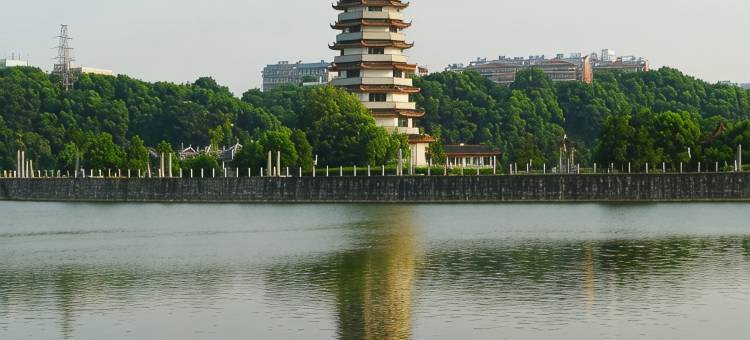 7天连锁酒店(长沙五一广场迎宾路口地铁站店)图片