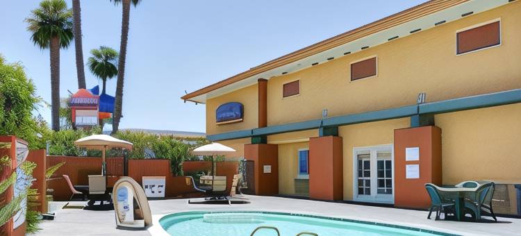 圣迭戈海洋世界豪生酒店(Howard Johnson by Wyndham San Diego Sea World)图片