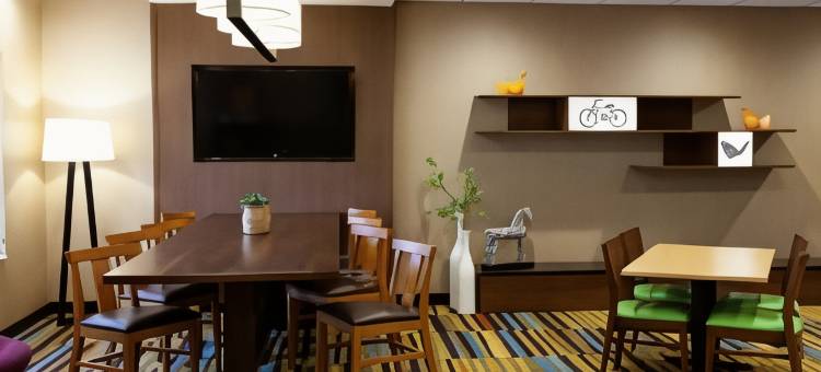 罗金厄姆万枫酒店及套房(Fairfield Inn & Suites Rockingham)图片