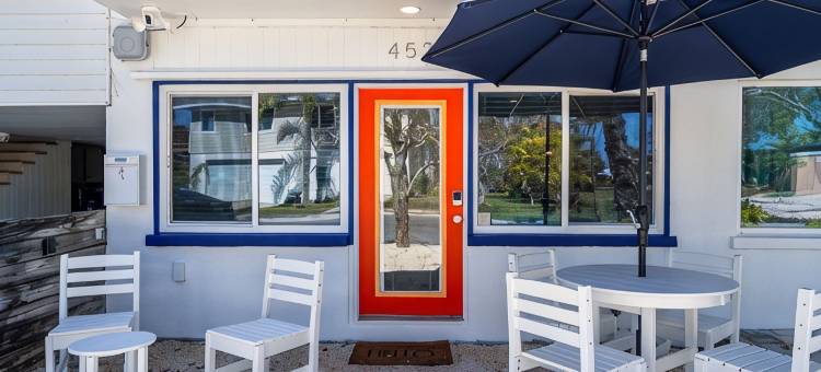 霍姆斯海滩现代度假屋. 网球和海滩，无楼梯(Modern Holmes Beach Retreat. No Stairs, Near Tennis & Beach)图片