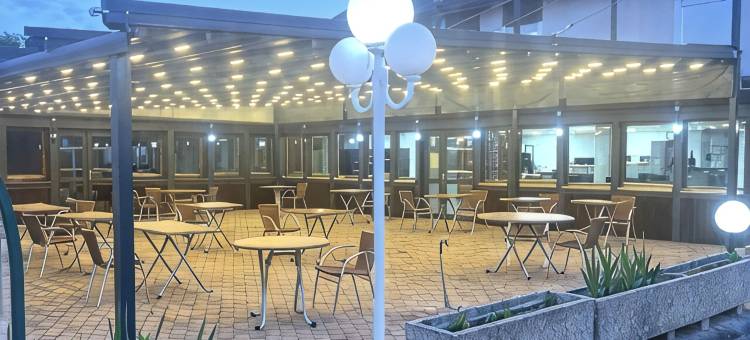 彩虹之家酒店(Contact Hôtel Arc-En-Ciel - Rénové)图片
