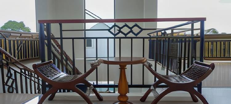 红多兹酒店-近蒂尔托纳迪2号航站楼(RedDoorz Near Terminal Tirtonadi 2)图片