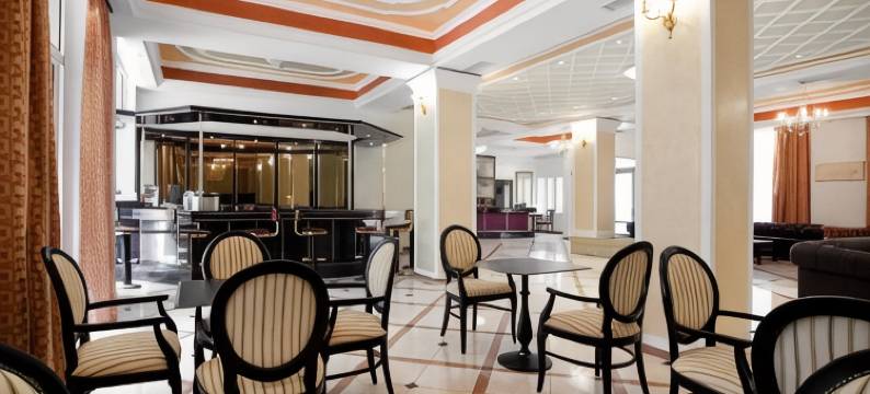 艾琪尔顿宫殿酒店(Achillion Palace)图片