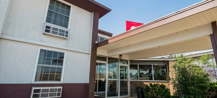 OYO伊利诺伊莫顿皮奥里亚I-74酒店(OYO Hotel Morton East Peoria I-74)图片