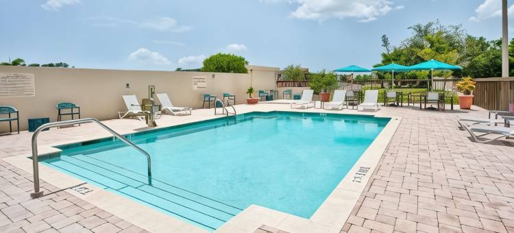 珊瑚角/麦尔兹堡欢朋酒店(Hampton Inn & Suites Cape Coral/Fort Myers Area)图片