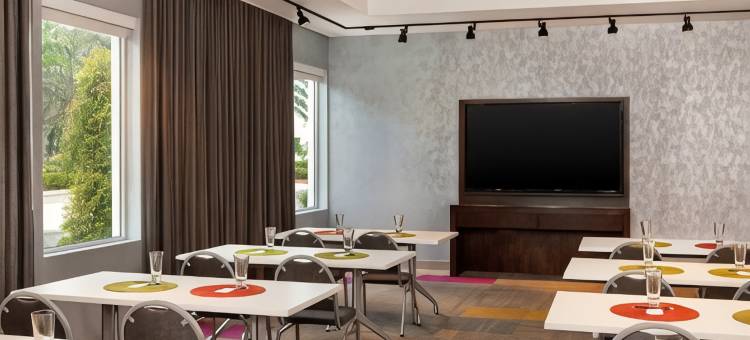 迈阿密多拉雅乐轩酒店(Aloft Miami Doral)图片