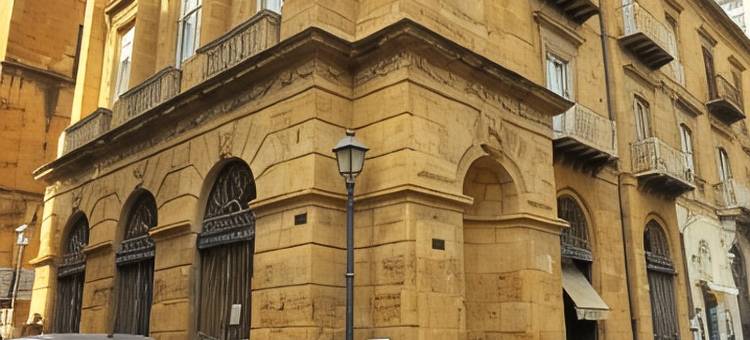 卡拉托佐洛宫(Palazzo Caratozzolo)图片