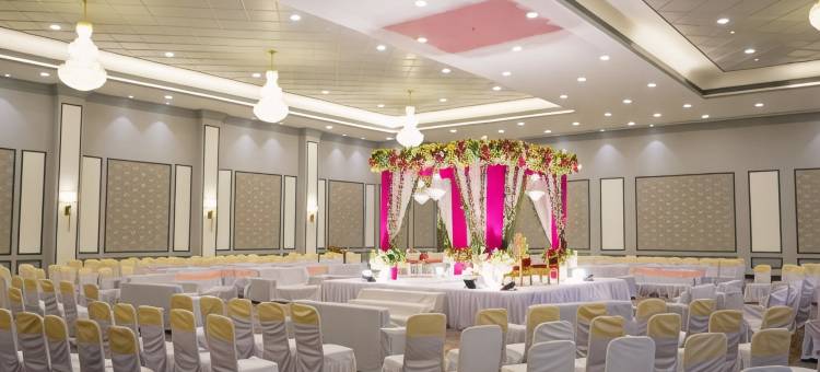 大萨洛瓦尔门廊酒店(Grand Sarovar Portico, Latur)图片