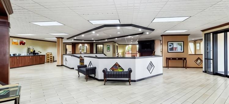 品质酒店及套房佛罗伦萨市民中心(Quality Inn & Suites Civic Center)图片