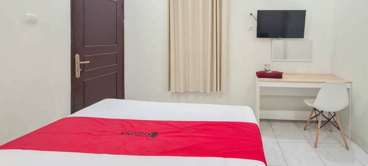 O 格里亚维萨塔伊斯兰酒店(RedDoorz Syariah at Griya Wisata Wonogiri)图片