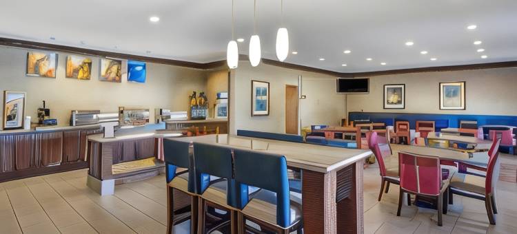 拉波特舒适酒店(Comfort Inn la Porte)图片