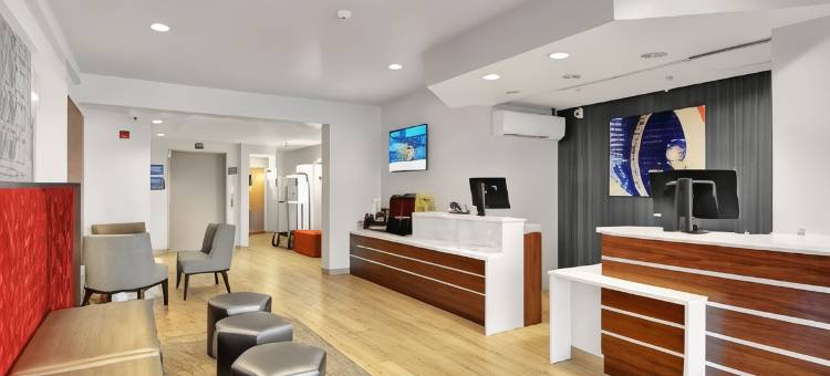 贝斯特韦斯特领航者套房行政住宅酒店(Best Western Plus Navigator Inn  Suites)图片