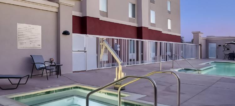 布莱斯欢朋套房酒店(Hampton Inn & Suites Blythe)图片