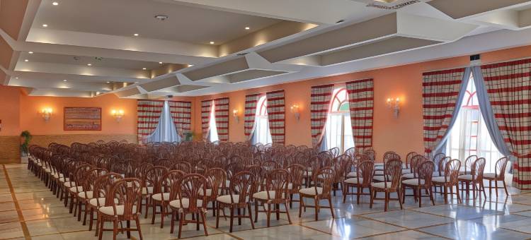 阿尔穆尼卡尔普拉亚水疗酒店(Ibersol Almuñecar Beach & Spa Hotel)图片