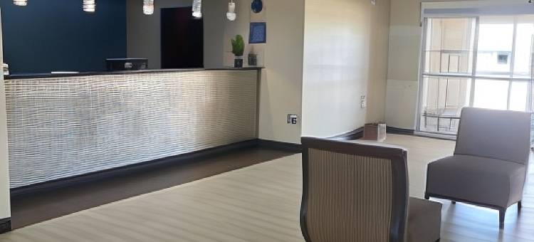 广场酒店套房(La Plaza Inn and Suites - Freer TX)图片