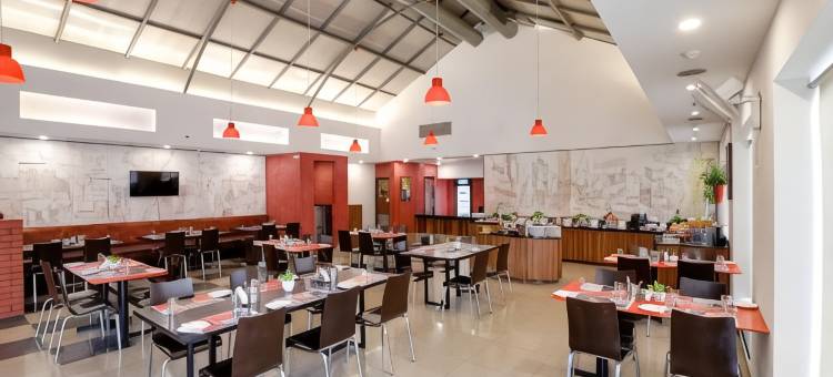 红狐酒店(柠檬树酒店集团，东德里)(Red Fox by Lemon Tree Hotels, East Delhi)图片