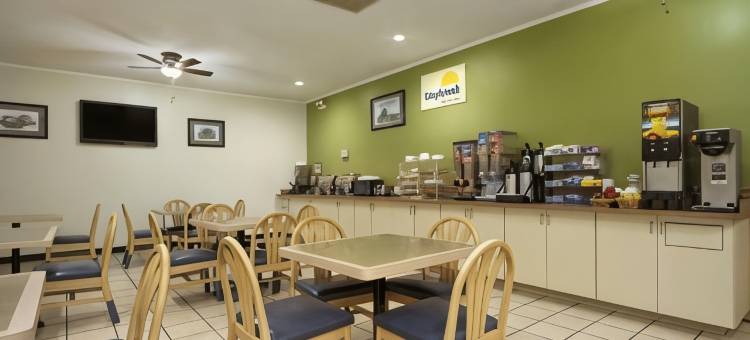 哈代维尔95号州际公路戴斯酒店(Days Inn by Wyndham Hardeeville/ I-95 State Line)图片