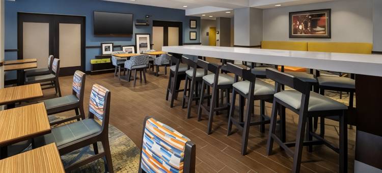 希尔顿欢朋酒店-塞内卡瀑布(Hampton Inn Seneca Falls)图片