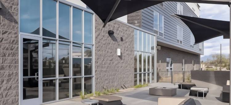 图森桥春丘酒店(SpringHill Suites Tucson at the Bridges)图片