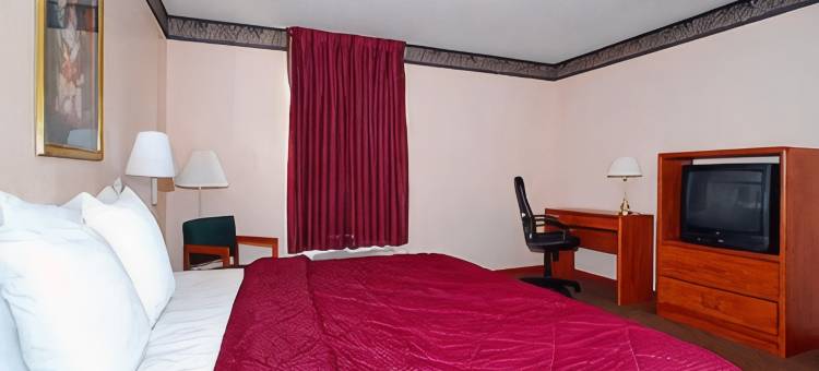 I-70凯艺酒店-近堪萨斯赛道(Quality Inn I-70 Near Kansas Speedway)图片