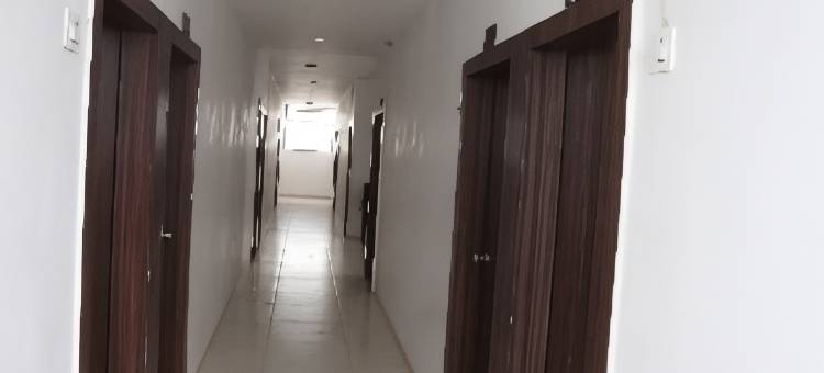 新萨姆拉特酒店(Hotel New Samrat)图片